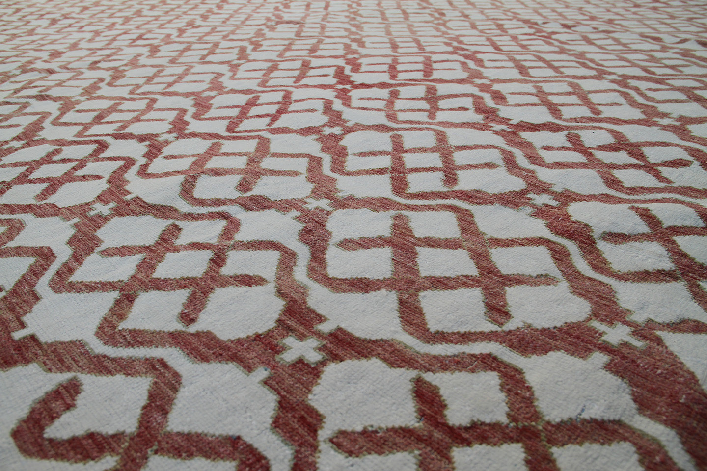 8x8 Square Ariana Modern Rug