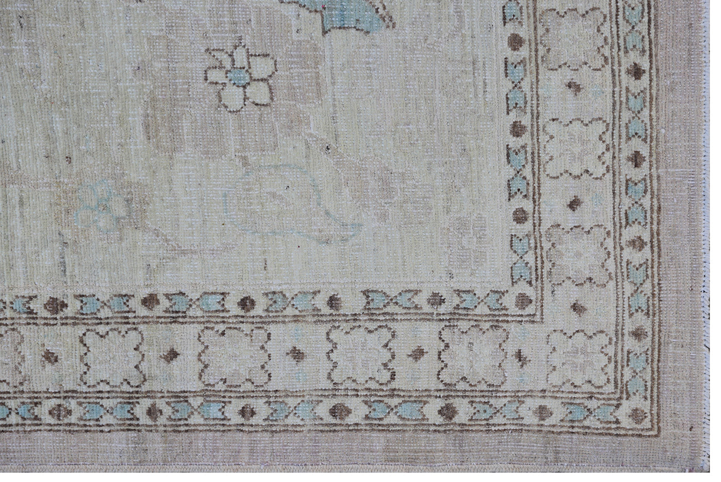 10x14 Fine Ariana Luxury