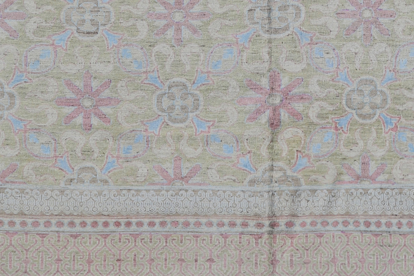 8'x10' Ariana Transitional Rug