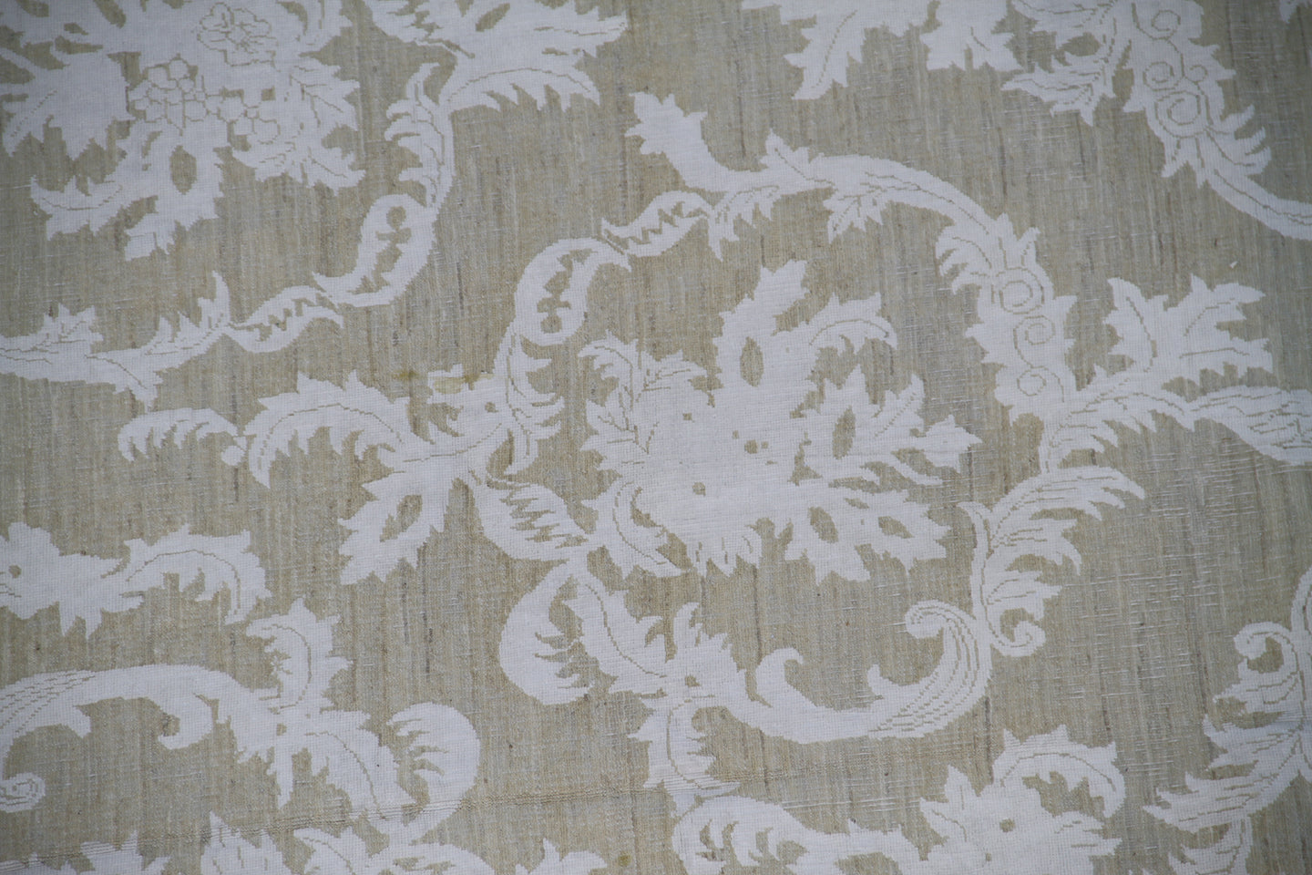 8'x10' Ariana Transitional Rug