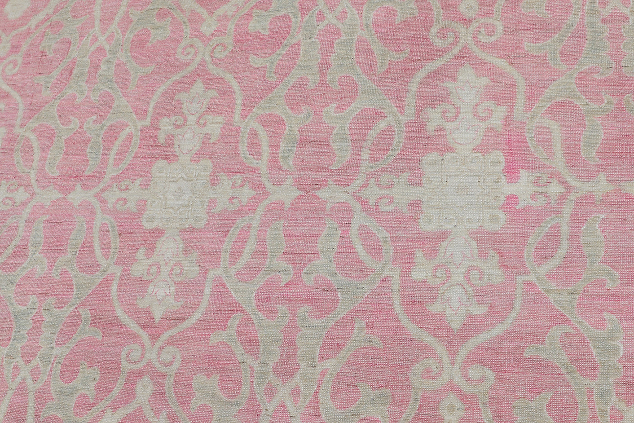 10x12 Pink and Cream Traditional Fine Rug