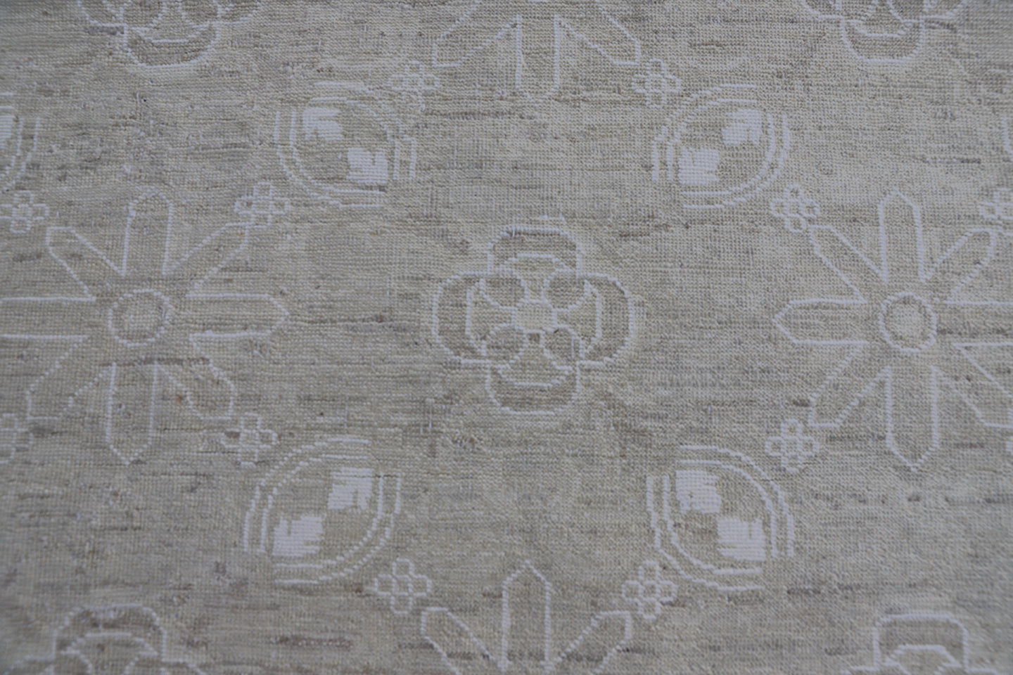 8'x10' Soft Washed-out Pale Cotton Wool Ariana Transitional Rug