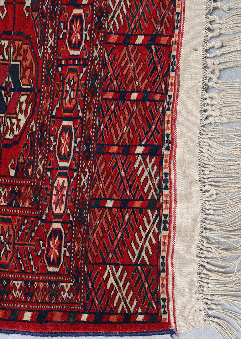 4'x5' Vintage Turkman Rug