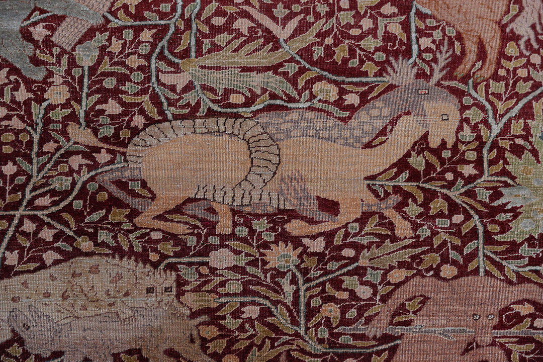 5'x7' Early 20th Century Turkish Kayseri Animal Motif Rug