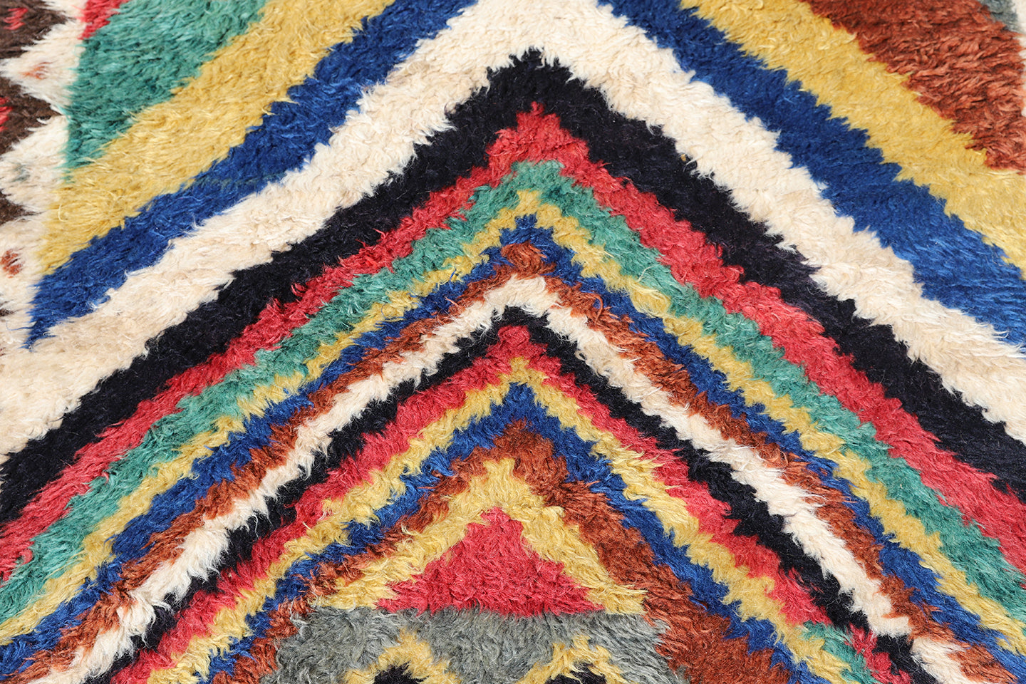 4'x5' Persian Sheraz Gabbeh Rug