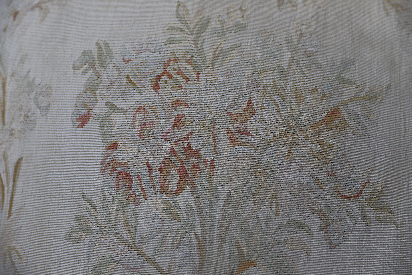 22"x22" Ivory White Floral Aubusson Silk Decor Pillow