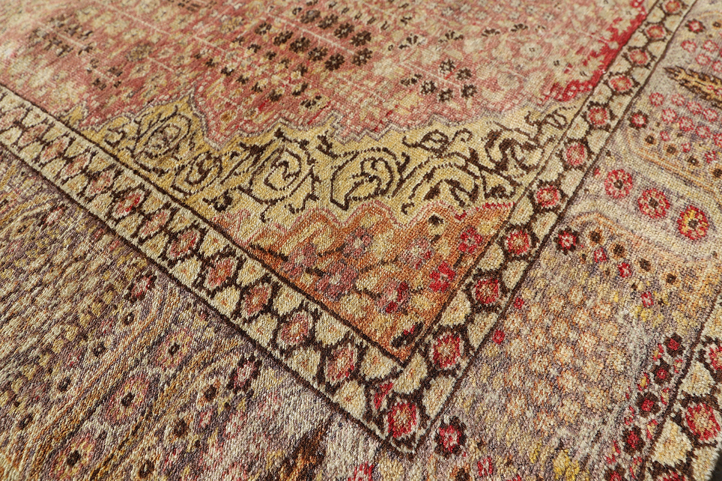 4'x6' Antique and Semi Antique Turkish Rug