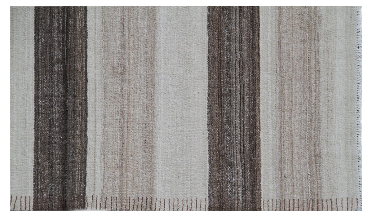 9.10 x 4.11 Ariana Kilim