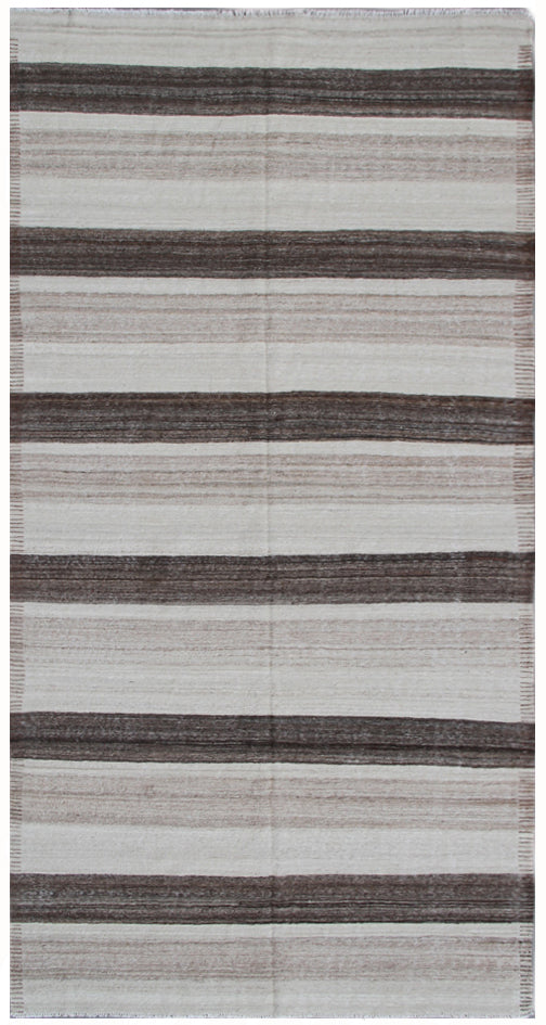 9.10 x 4.11 Ariana Kilim