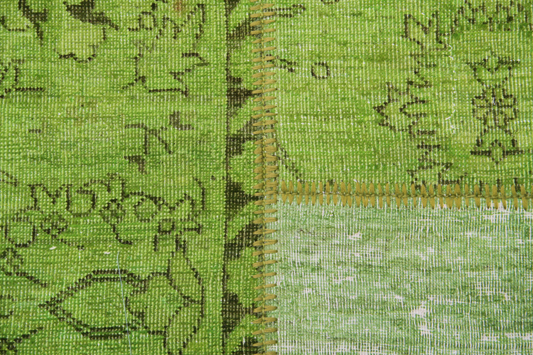 9.04 x 6.07 Green Hand Knotted Ariana Patchwork Rug