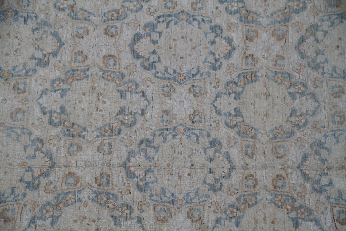 9.06 x 7.10 Soft Blue and White Persian Design Thin Ariana Traditional Area Rug