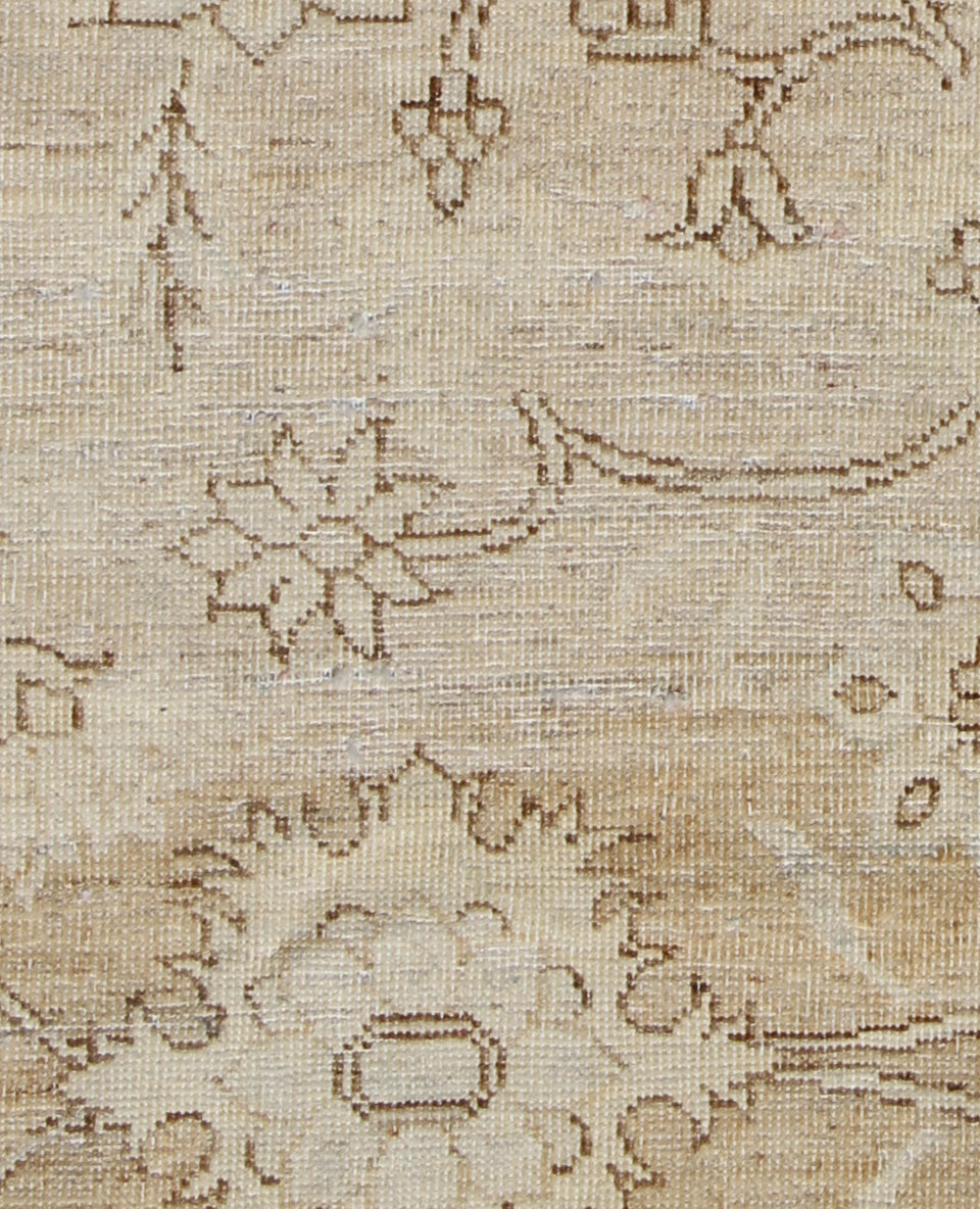 9'x12' Soft Pale Floral Design Ariana Vintage Collection Rug