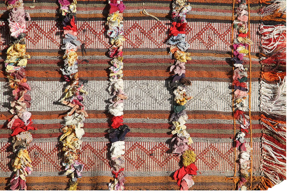 5x7 Hand Woven Wool Vintage Turkish Kilim With Tussles