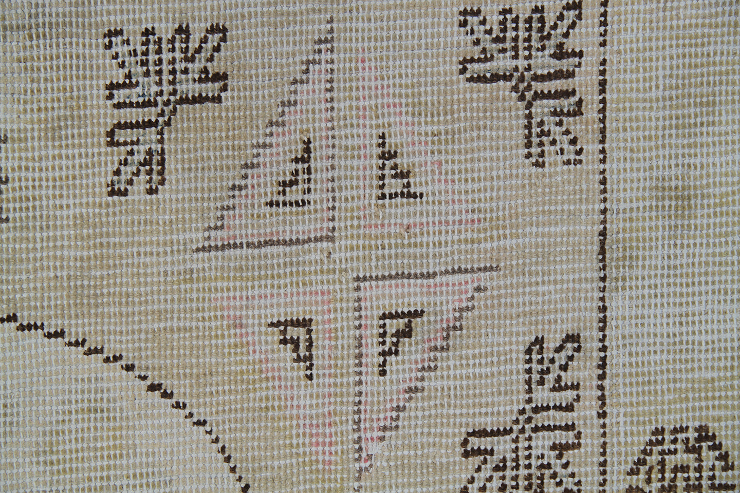 8.03 x 4.04 Antique Samarkand