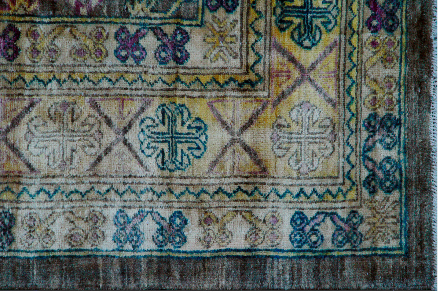 9.10 x 8.01 Afghan Contemporary Elephant Foot Design Ariana Transitional Rug