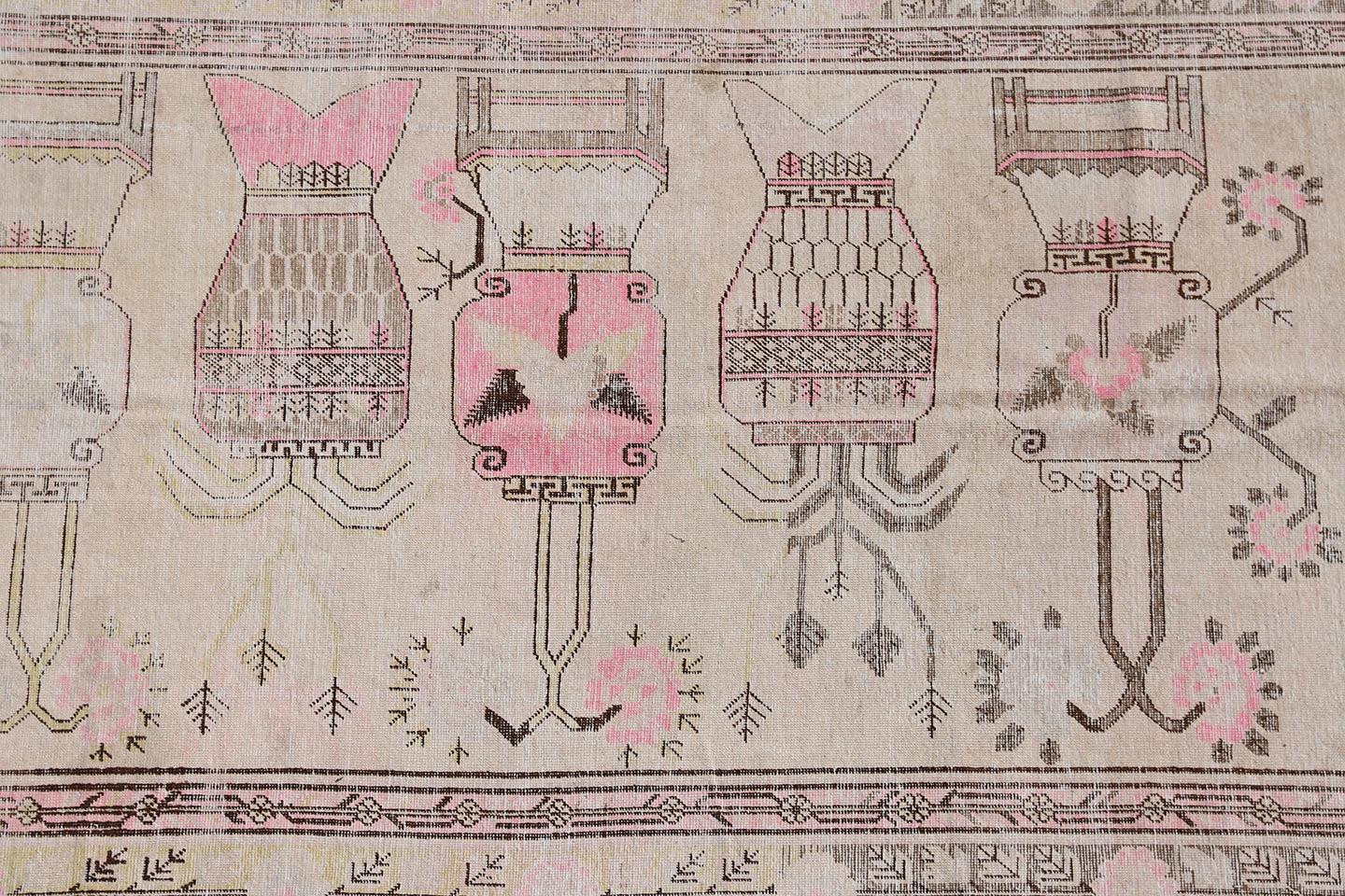 9.01 x 5.04 Antique Samarkand