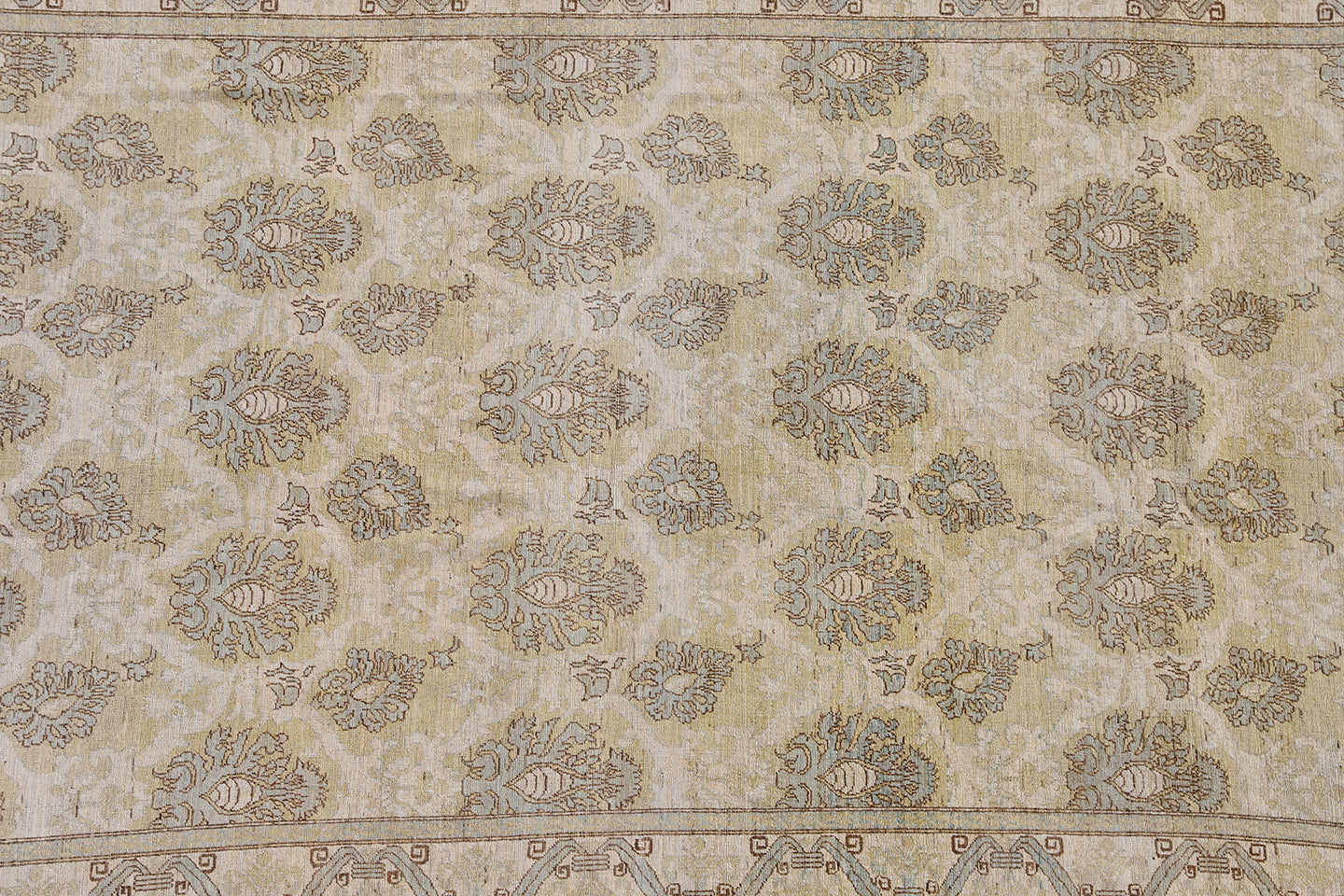 6x9 Ariana Transitional