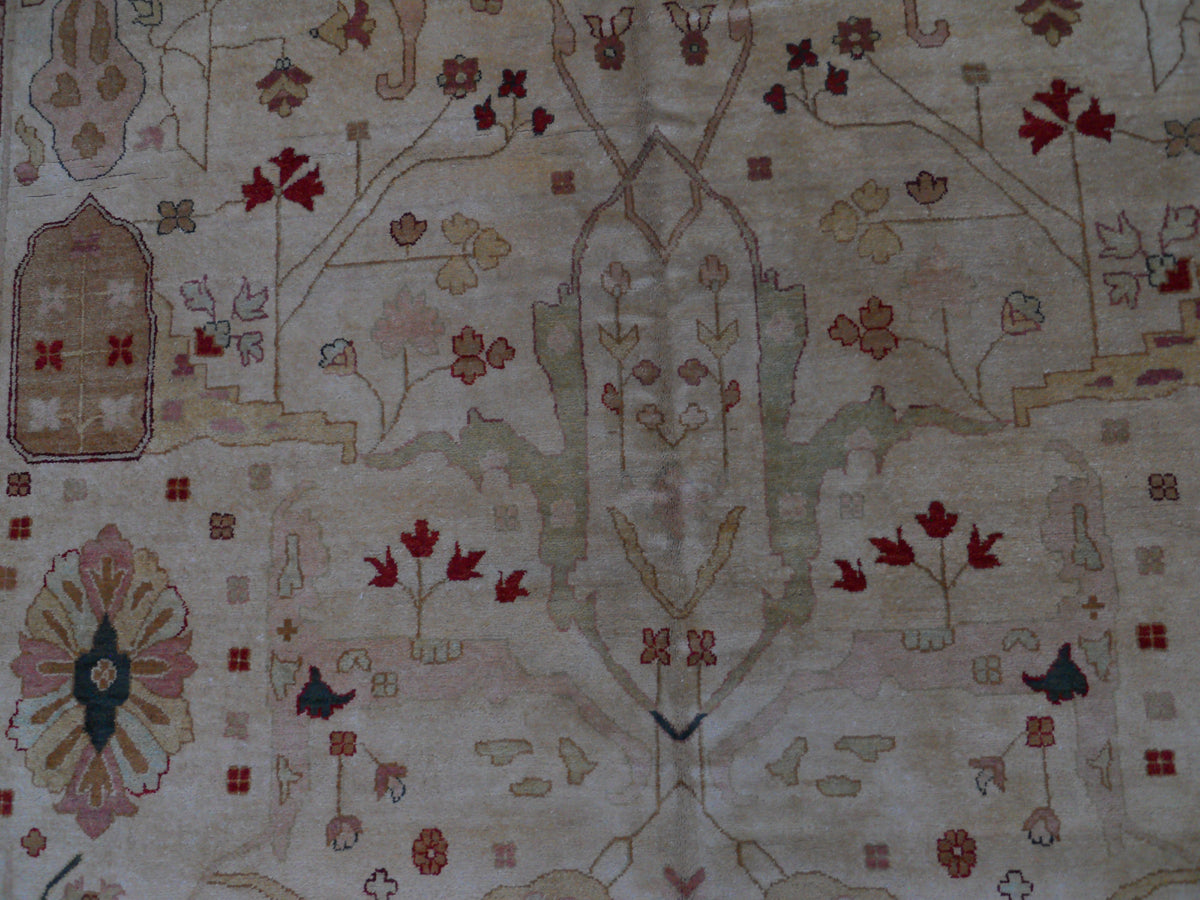 10x14 Indian Agra Rug