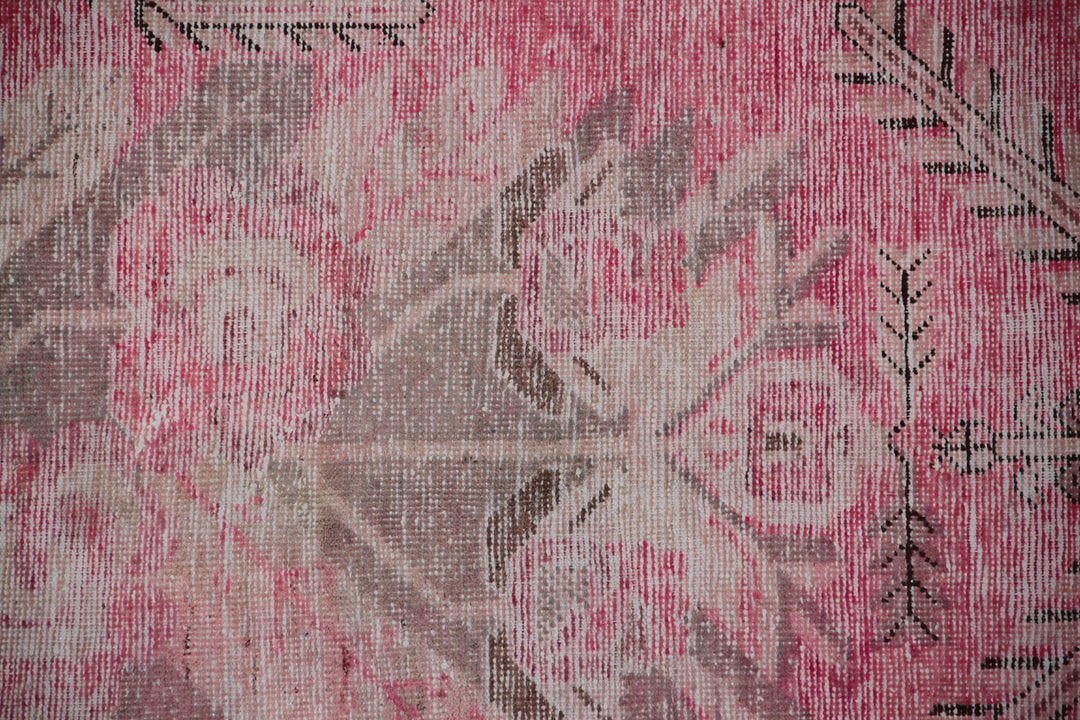 8'x4' Vintage Samarkand Rug | Pink & Cream Area Rug