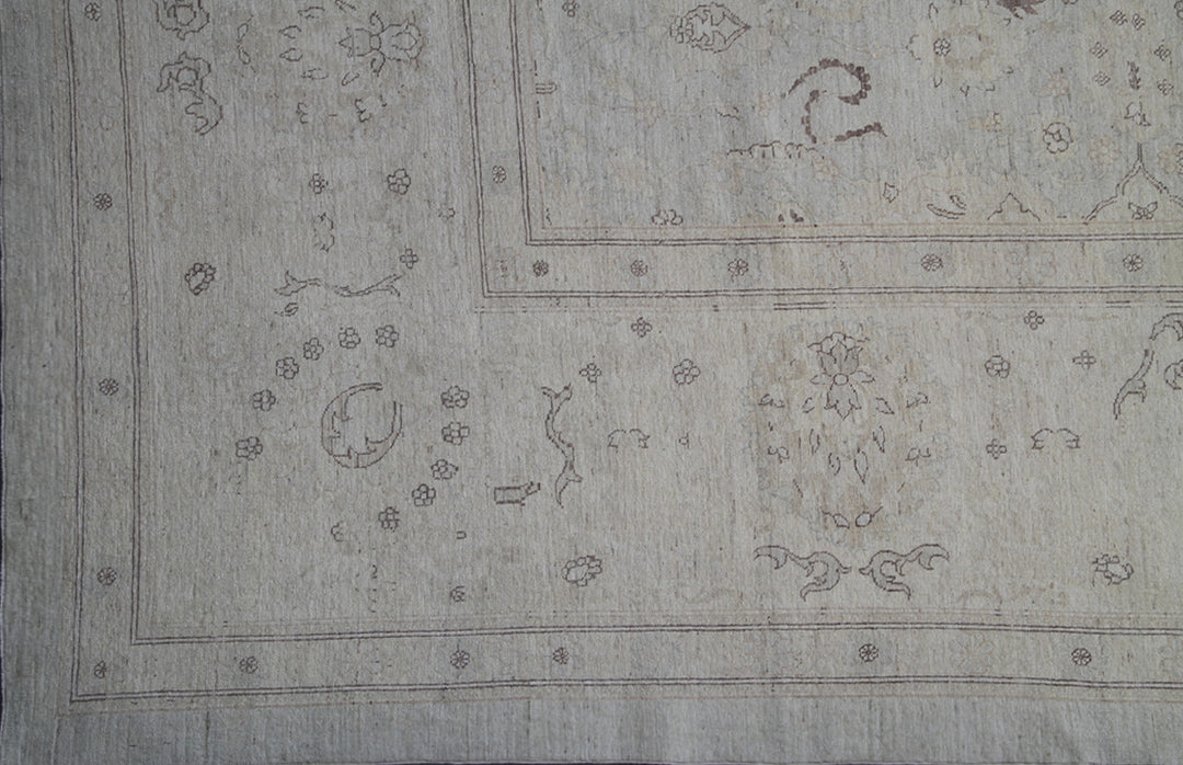 18'x29' Persian Sultanabad Design Palace Rug | Soft Blue | Ariana Traditional Rug