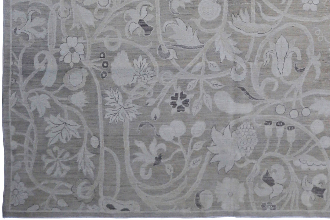 10'x13' Wool Rug | Floral Ukrainian Design Area Rug