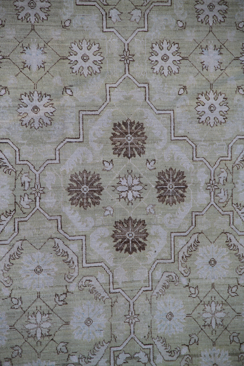 10'x14' Hand-knotted Rug | Organic Wool | Transitional Design Rug