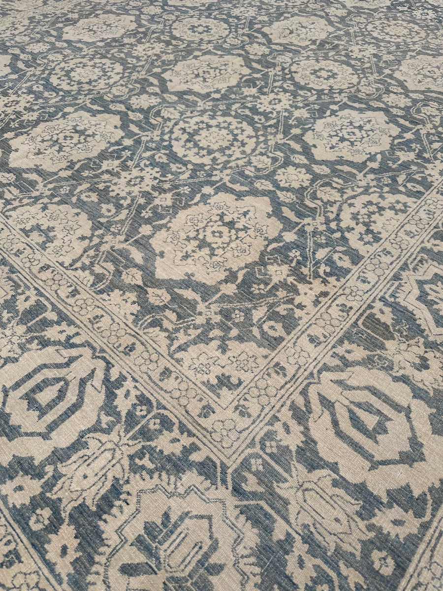 10'x14' Navy Blue Agra 505 Design Ariana Traditional Rug