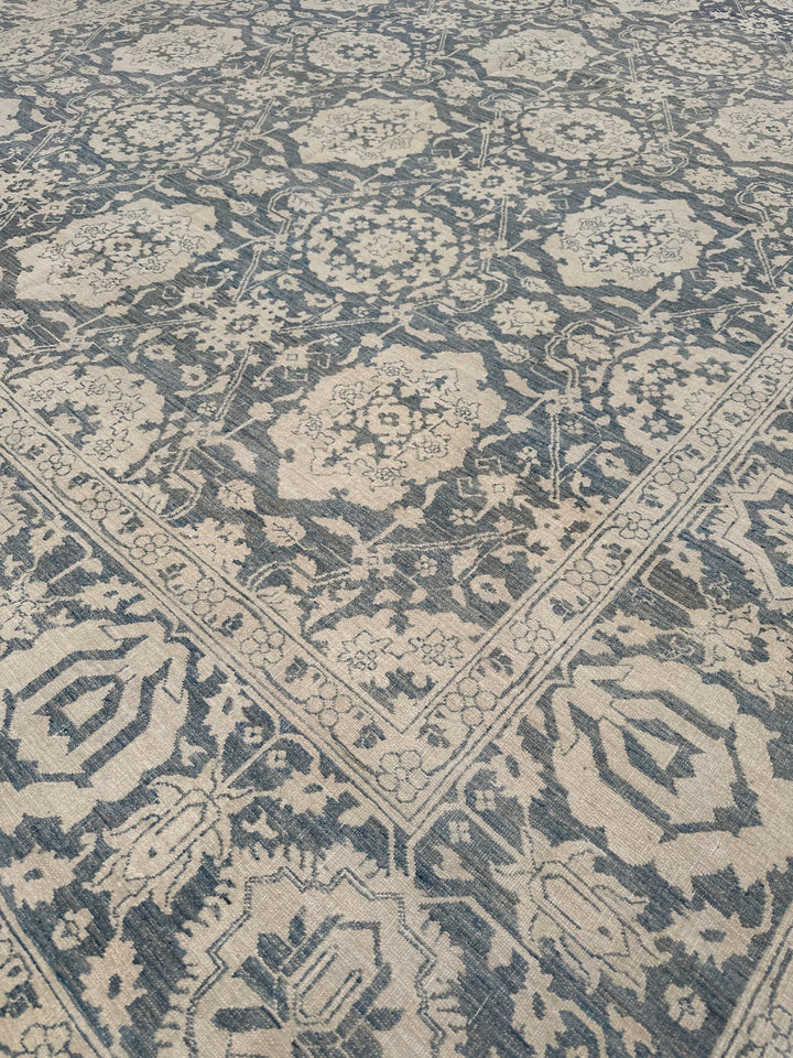 10'x14' Navy Blue Agra 505 Design Ariana Traditional Rug
