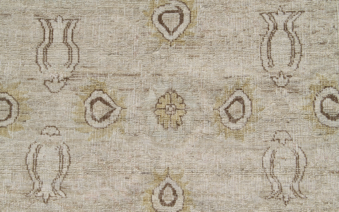 13’x9’ Ariana Fine Transitional Wool Rug – Light Earth Tones