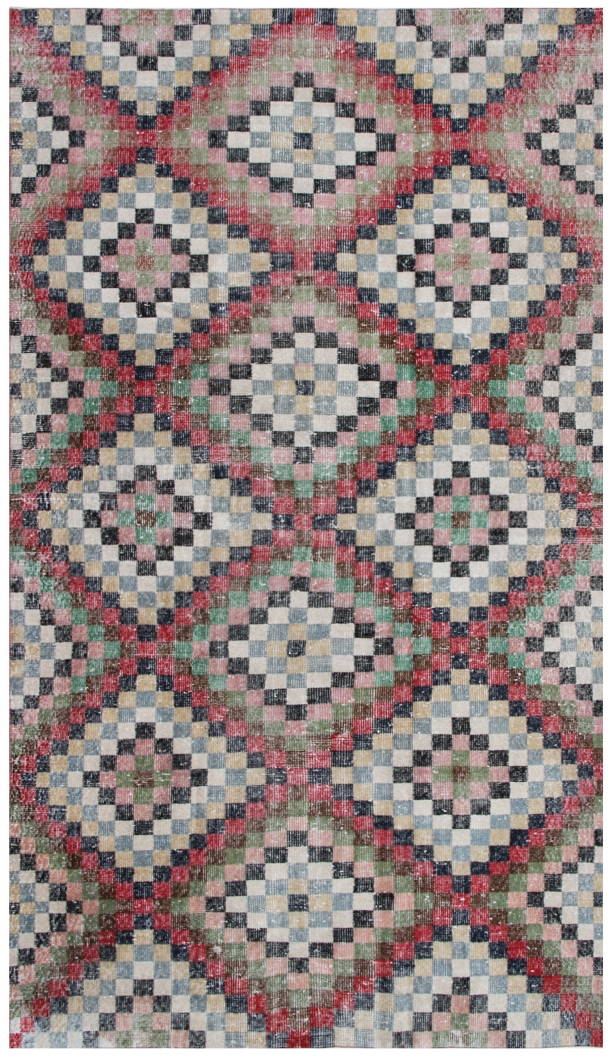 5x9 Vintage Turkish Rug Geometric Pattern