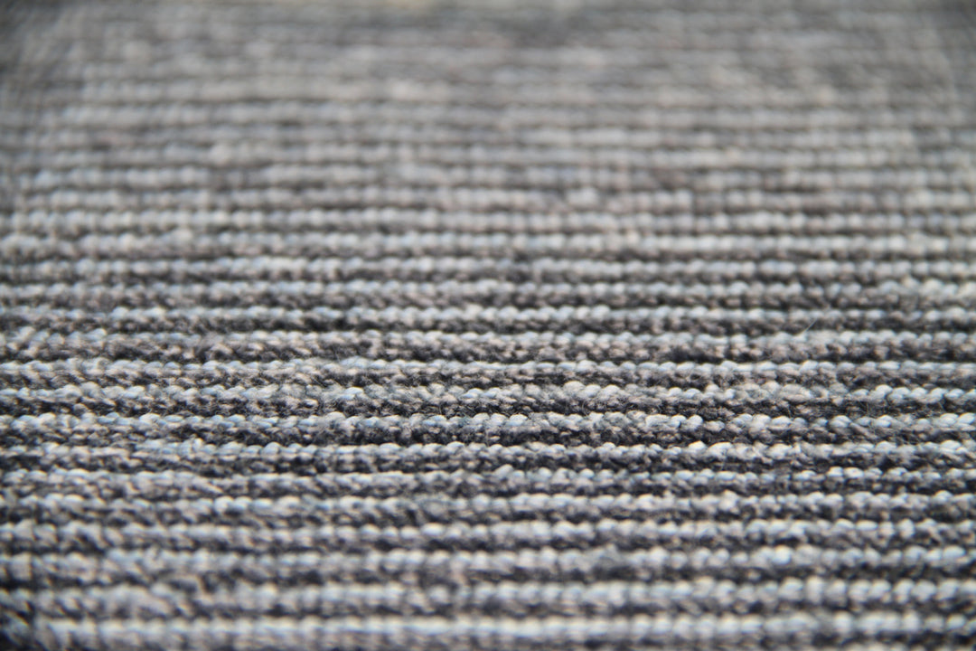 10'x14' Fine Grey Cut and Loop Viscos Ariana Modern Navy Rug