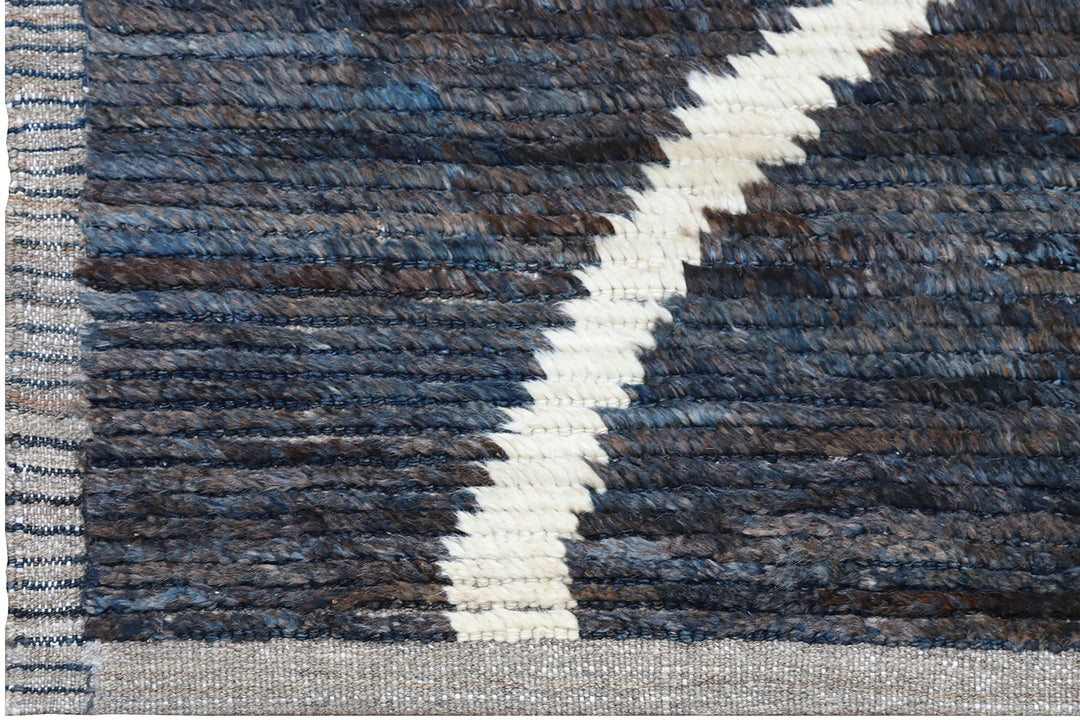 13'x17' Navy and White Contemporary Moroccan Design Shaggy Wool Area Rug