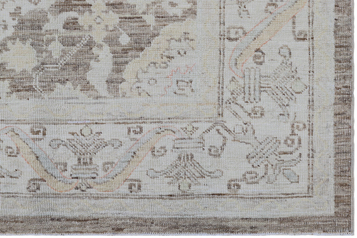 6'x9' Ariana Medium Agra Design Brown Ivory Hand Knotted Wool Rug