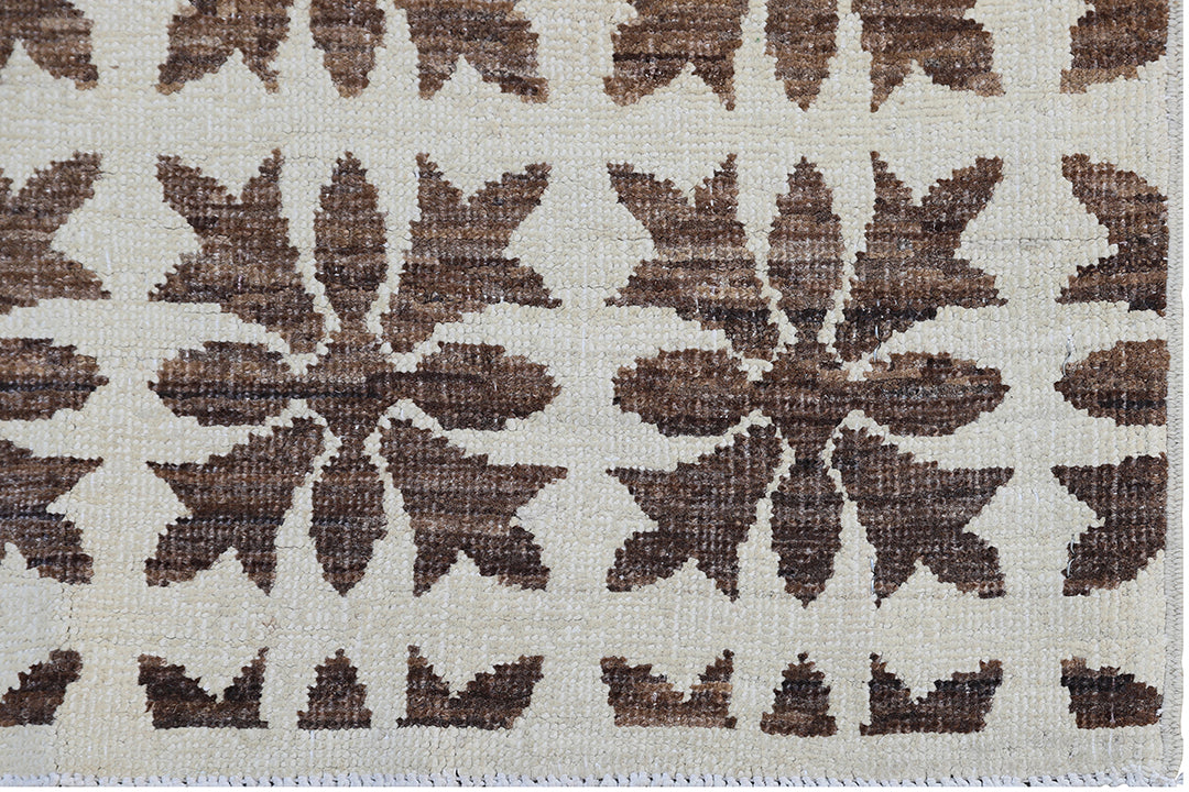 5'x6'Fine Small Floral Design Ivory Brown Hand Knotted Area Rug