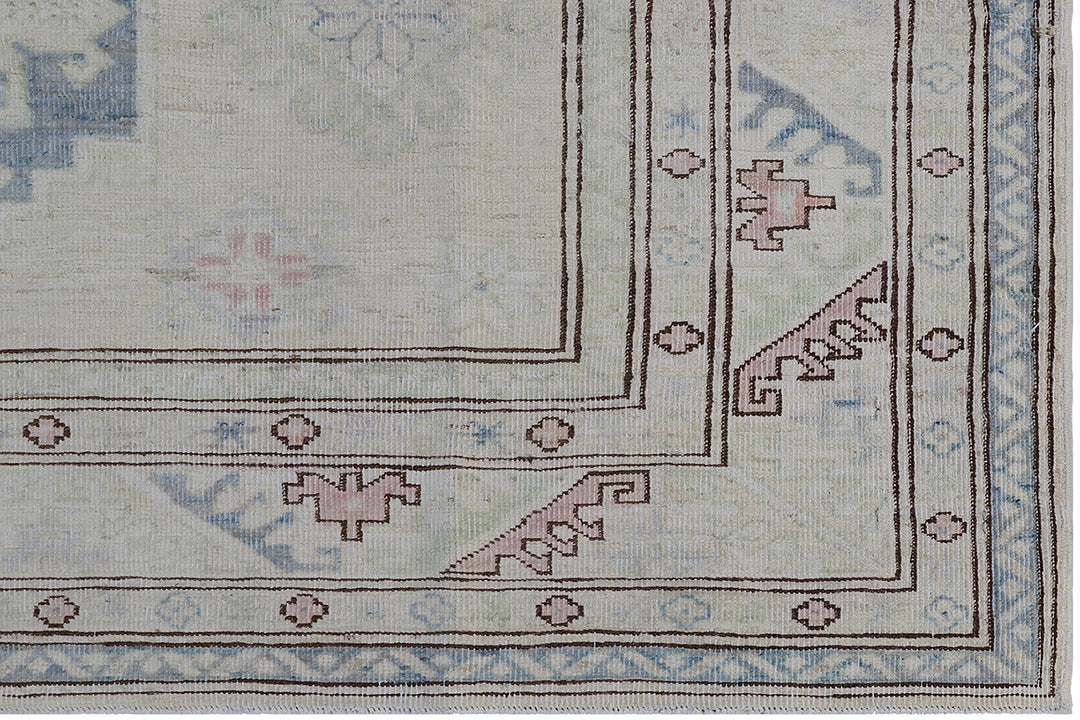 6'x7' Ariana Caucasian Design Ivory Blue Geometric Wool Rug