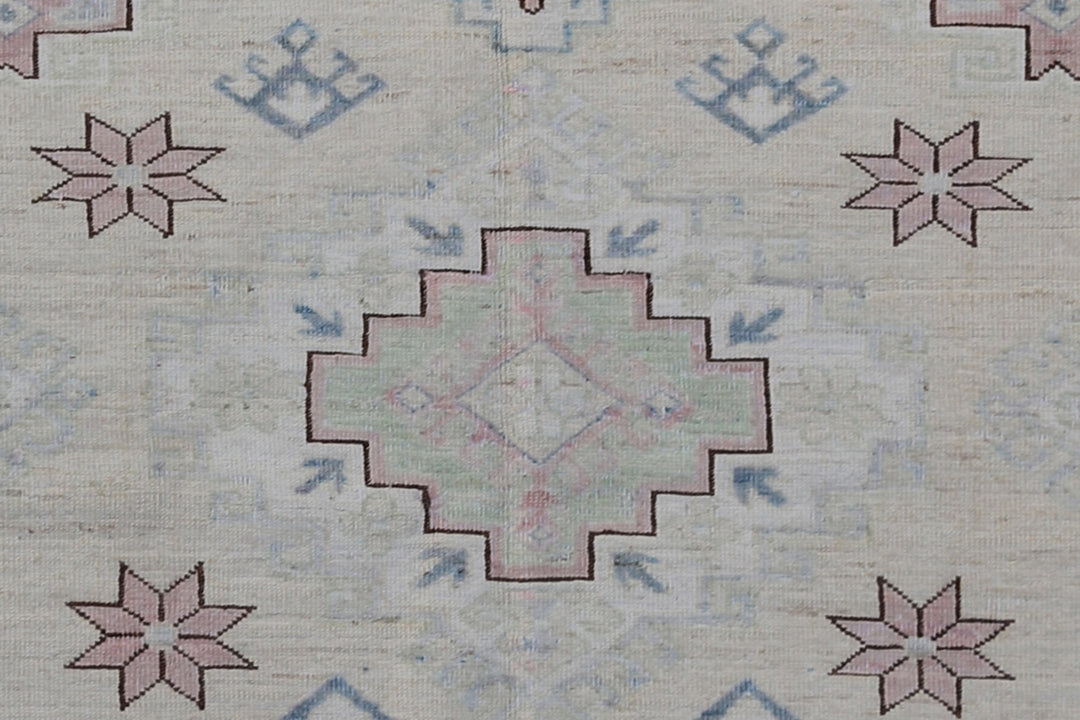 6'x7' Ariana Caucasian Design Ivory Blue Geometric Wool Rug