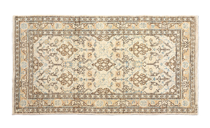 3' x 5' Fine Luxury Ivory Ariana Traditional Persian Area Rug