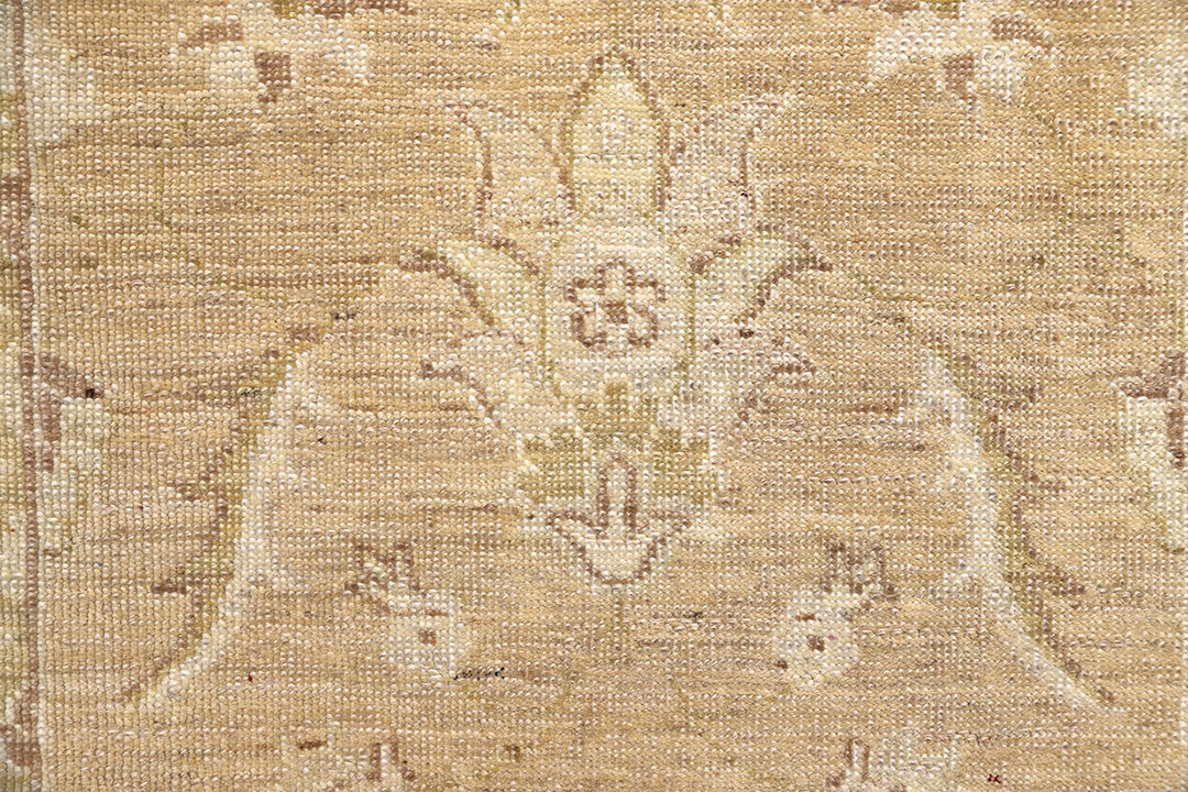 2'x4' Ariana Traditional Persian Floral Area Rug – Soft Tan & Camel Vintage Wash