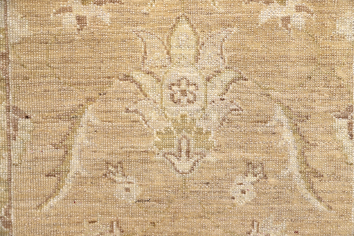 2'x4' Ariana Traditional Persian Floral Area Rug – Soft Tan & Camel Vintage Wash