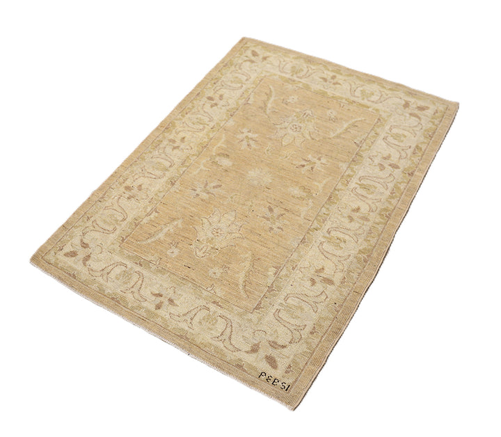 2'x4' Ariana Traditional Persian Floral Area Rug – Soft Tan & Camel Vintage Wash
