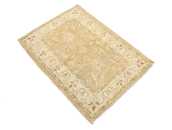 2'x4' Ariana Traditional Persian Floral Area Rug – Soft Tan & Camel Vintage Wash