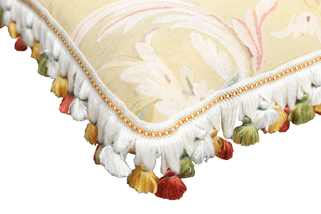 21''x21'' Tan and Cream Floral Hand-Woven Silk Aubusson Pillowcase