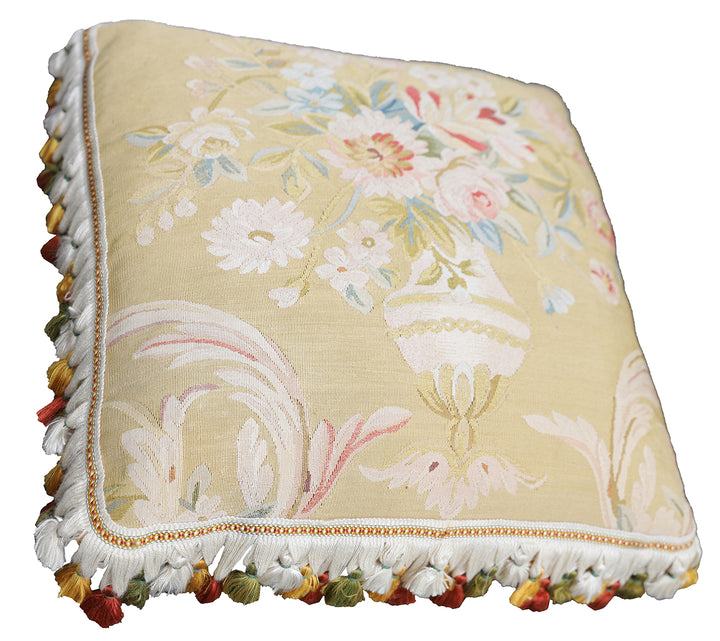 21''x21'' Tan and Cream Floral Hand-Woven Silk Aubusson Pillowcase