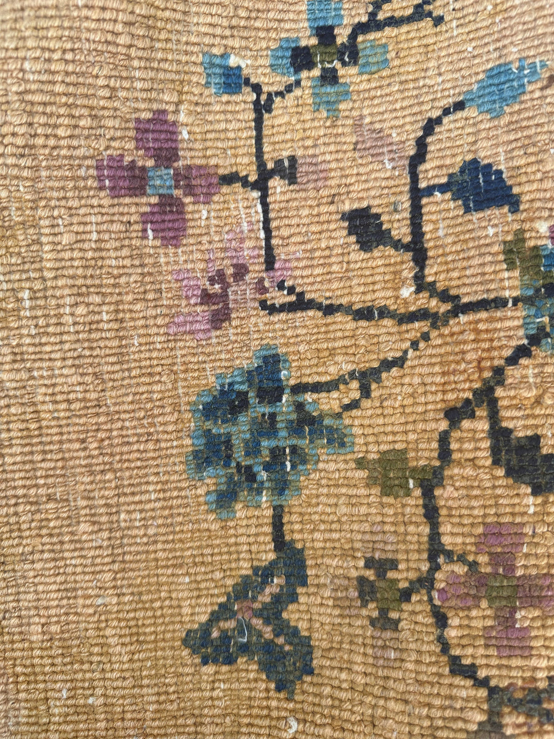2'x4' Small Beige & Mauve Floral Vintage Art Deco Rug