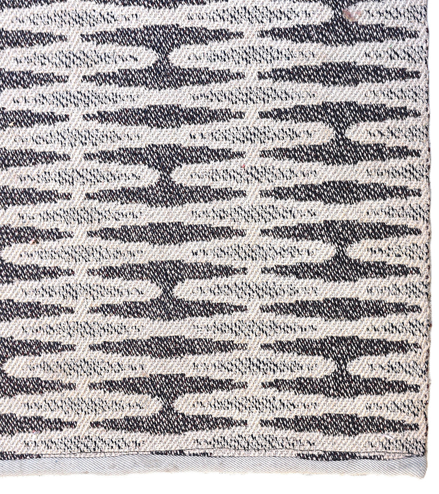 3' x 7' Vintage Turkish Kilim Rug | Handwoven Tribal Wool Kilim