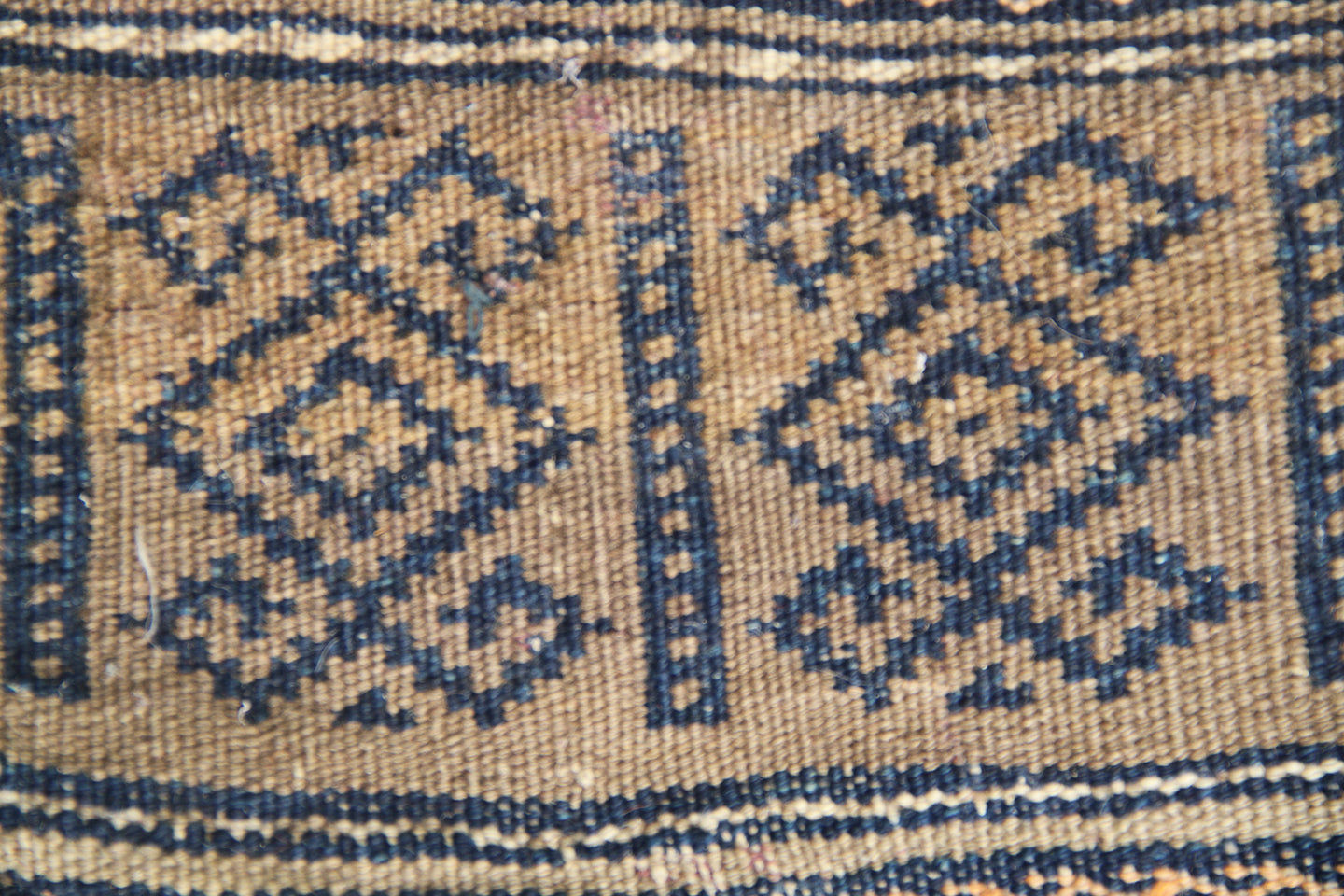 2'x4' Vintage Tribal Uzbek Saddlebag Decorative Kilim