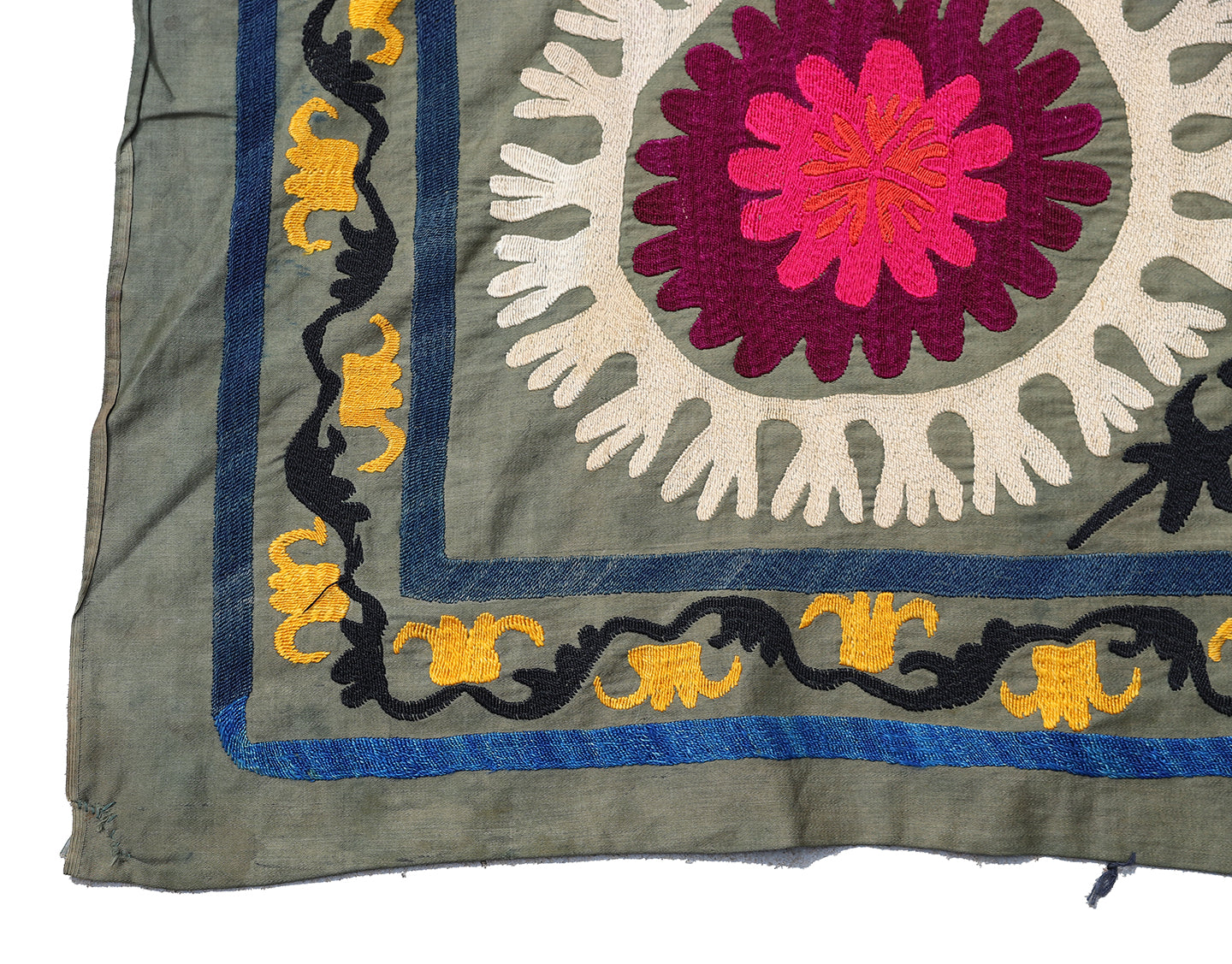 6'x8' Fine Green Vintage Uzbek Suzani Textile