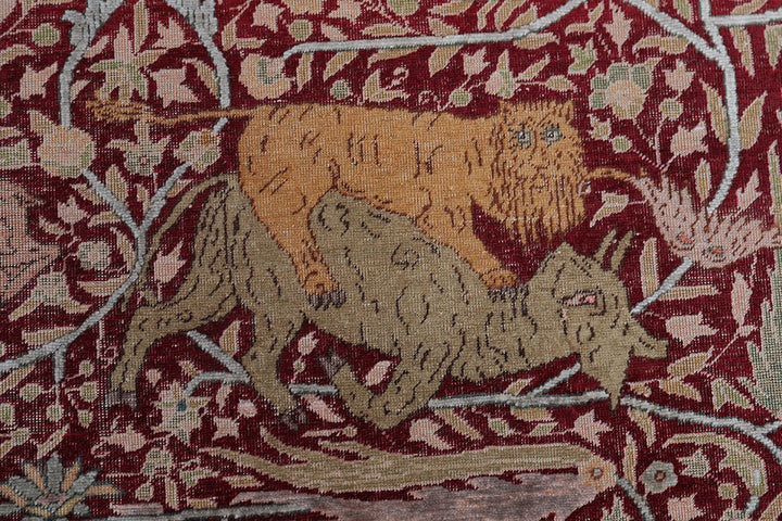 5'x7' Early 20th Century Turkish Kayseri Animal Motif Rug
