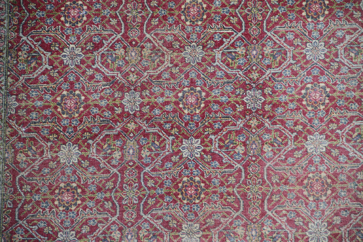5'x8' Antique Persian Allover Floral Rug | Vintage Charm & Low Pile