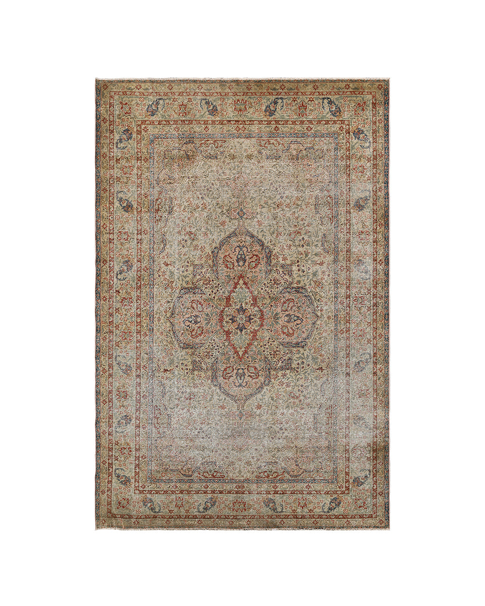 5'x8' Antique Persian Medallion Rug | Floral Motifs & Vintage Elegance